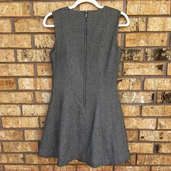 7115 by Szeki Tweed Dress - Picture 5 of 6